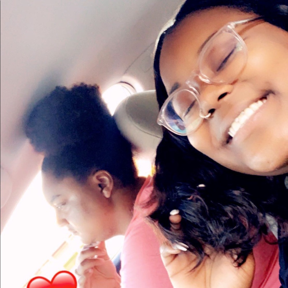 Meet your Posher, Raynesha